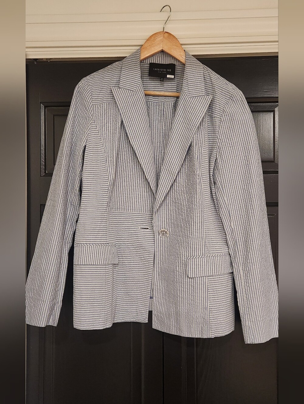 Lafayette 148 NY WomensStriped Blazer in Light Blue and White Seersucker Size 10
